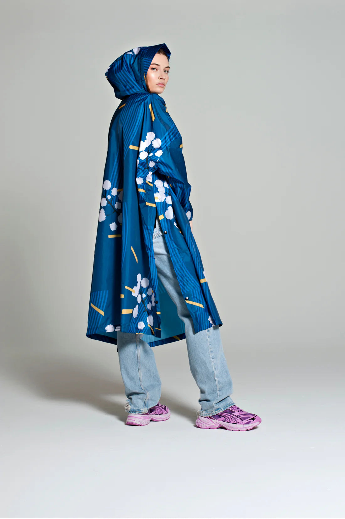 Rainkiss Japanese Blossom Poncho