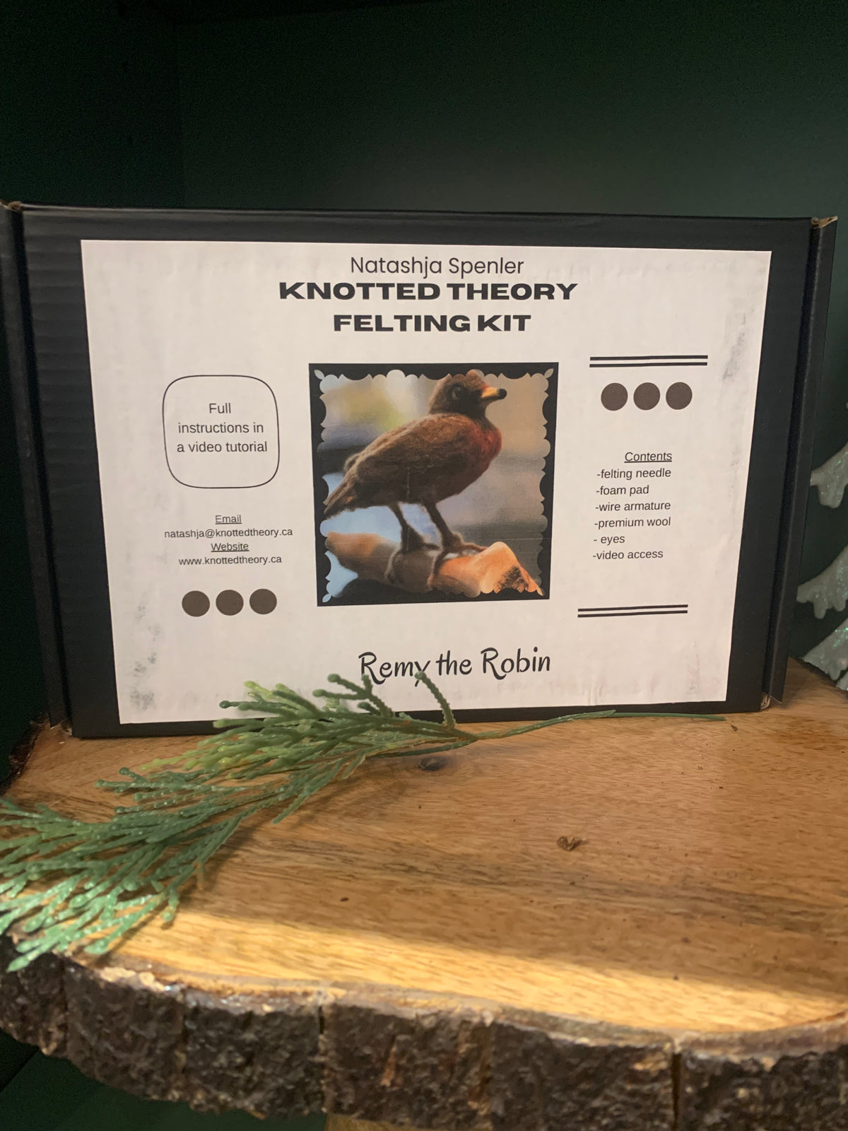 Knotted Theory Felted Robin Kit