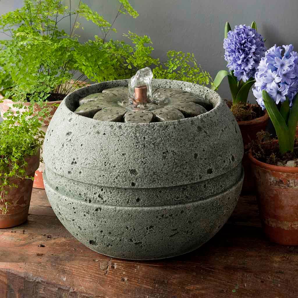 Campania Rosette Fountain
