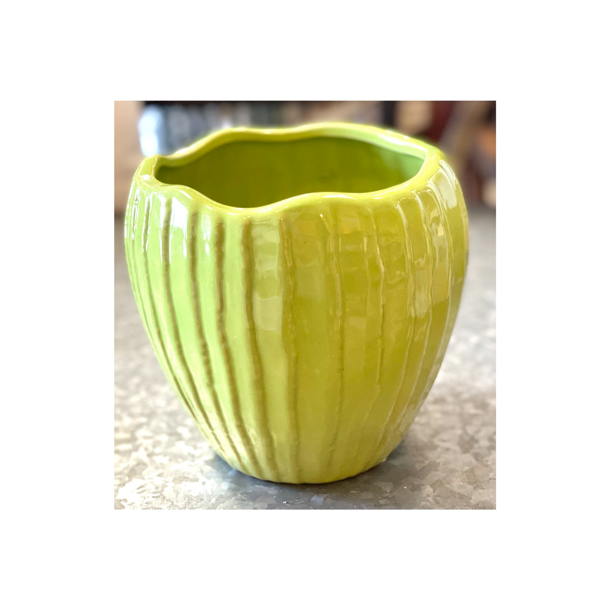 Large Green Ceramic Overlap Pattern Pot