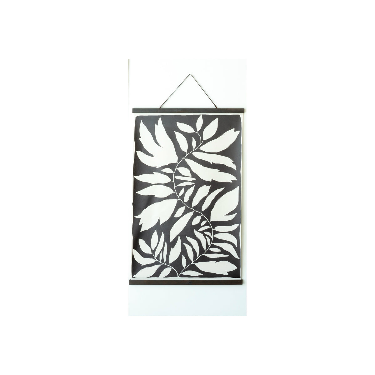 Black & White Hanging Leaf Tapestry