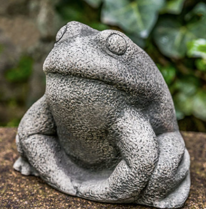 Campania Concrete Stone Frog